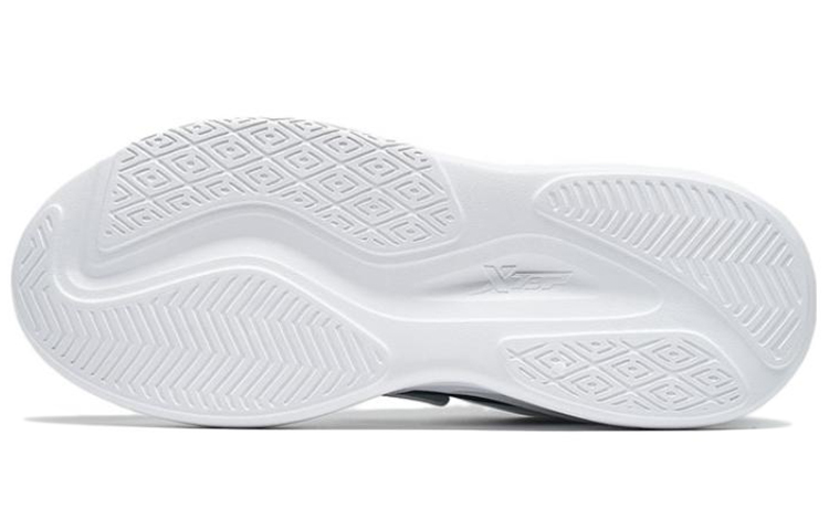 XTEP Performance Basketball Shoes Men’s White Black