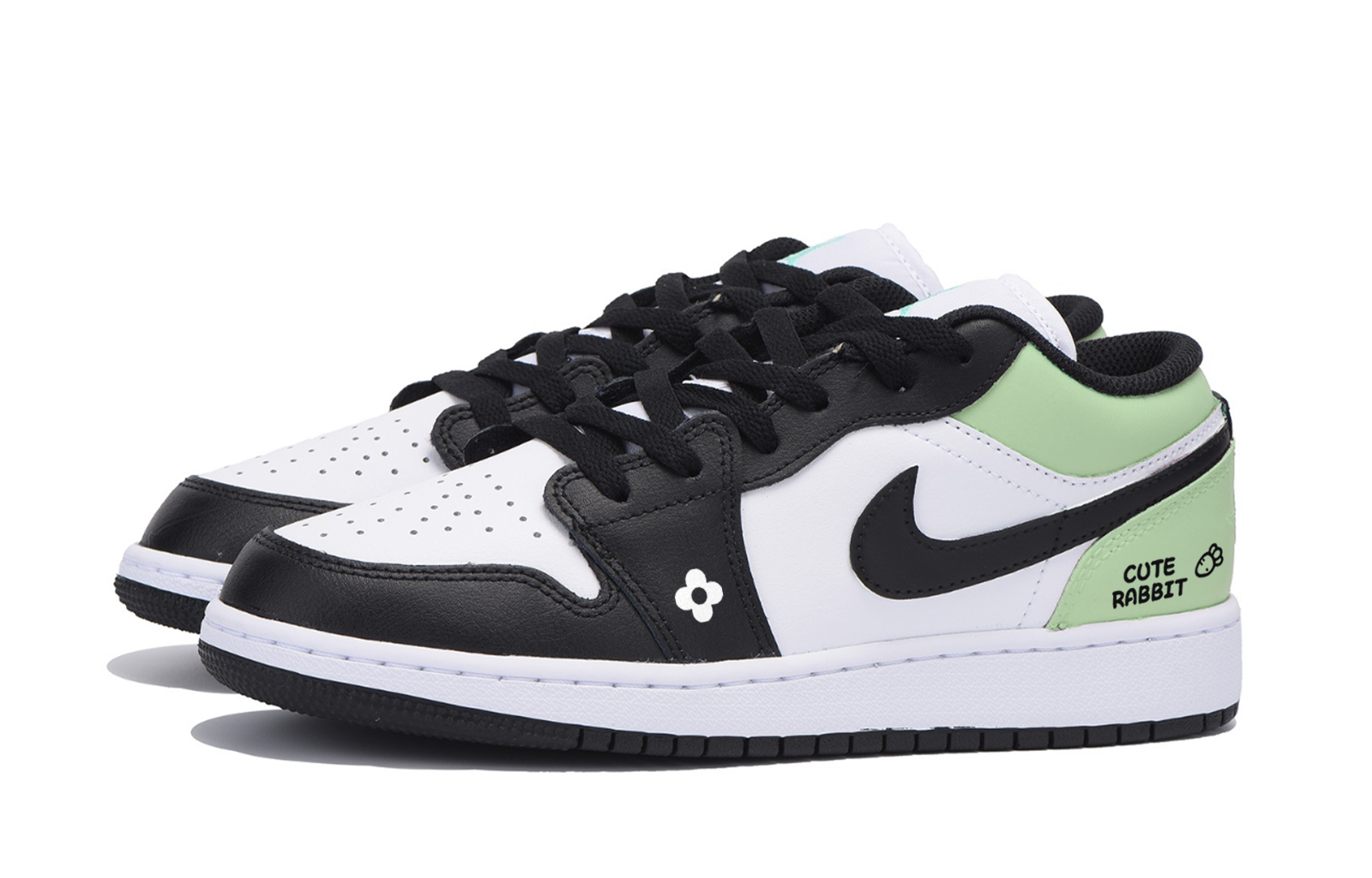 Jordan Air Jordan 1 Urban Chic Style, Exclusive Shoe Box Low top Vintage Basketball Shoes Men’s White