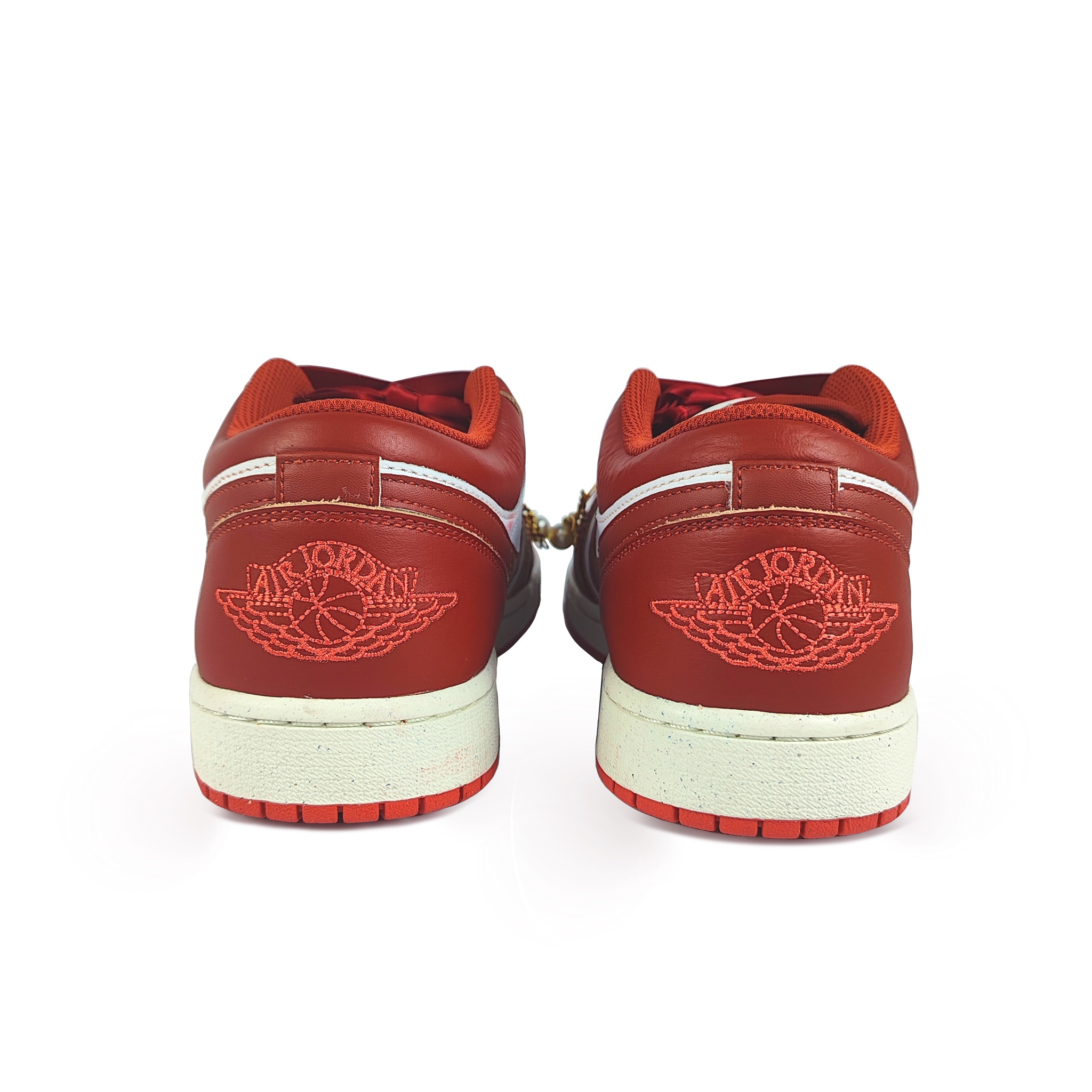 Jordan Air Jordan 1 Abrasion Resistant Low top Vintage Basketball Shoes Men’s Red