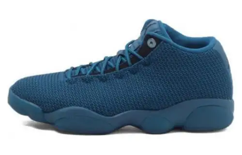 Jordan Horizon Mid top Basketball Shoes Women's Cyan