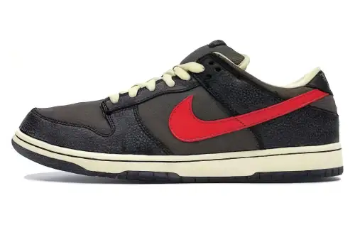 Nike Sb Dunk Low Iron Man