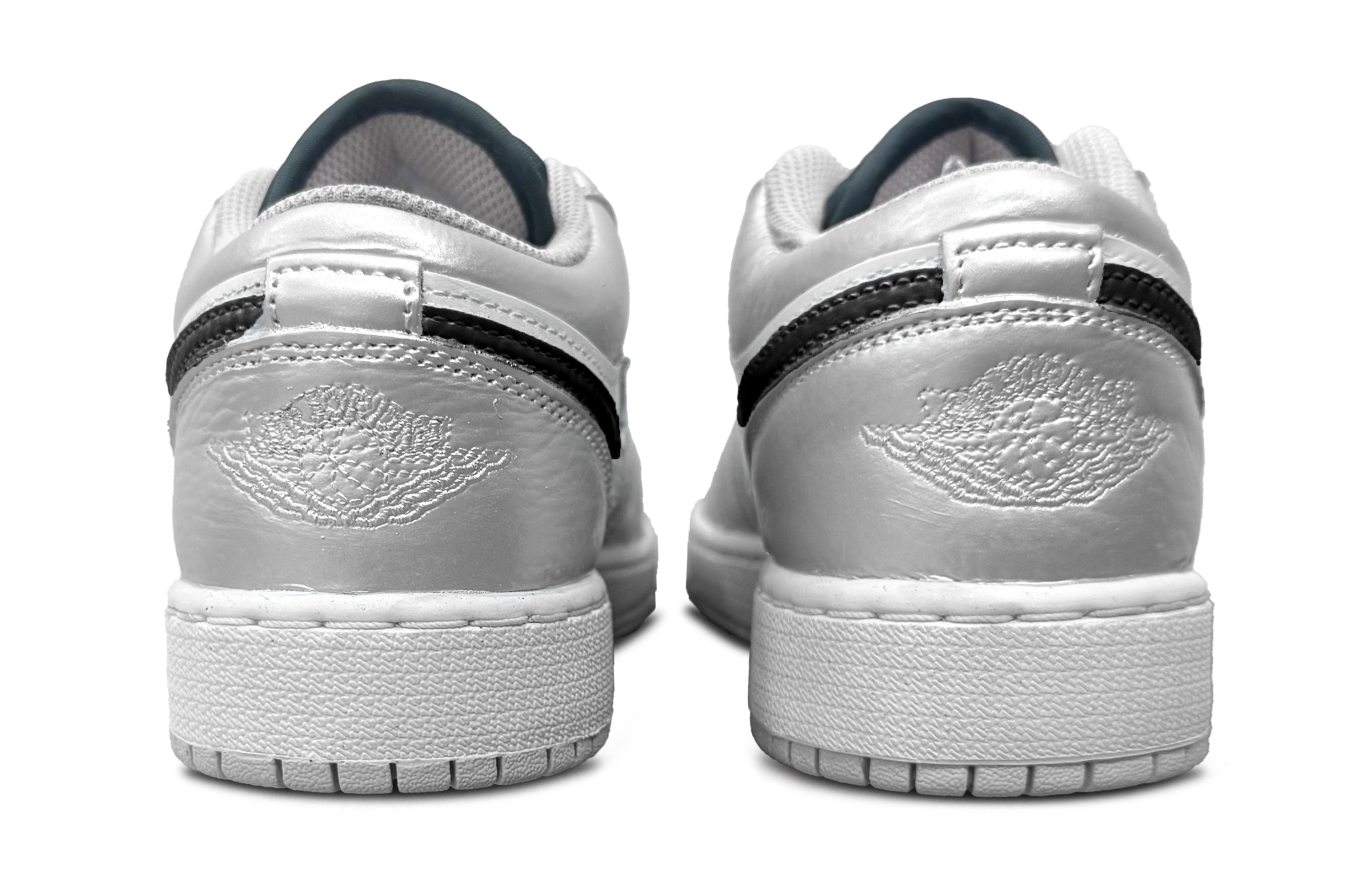 Jordan Air Jordan 1 Black Cosmos Silver Watch Abrasion Resistant Low top Vintage Basketball Shoes Unisex Silver