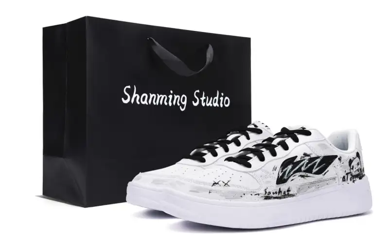 Li Ning Floating Boat Non Slip And Waterproof Abrasion Resistant Low top Skateboard Shoes Men's White Black
