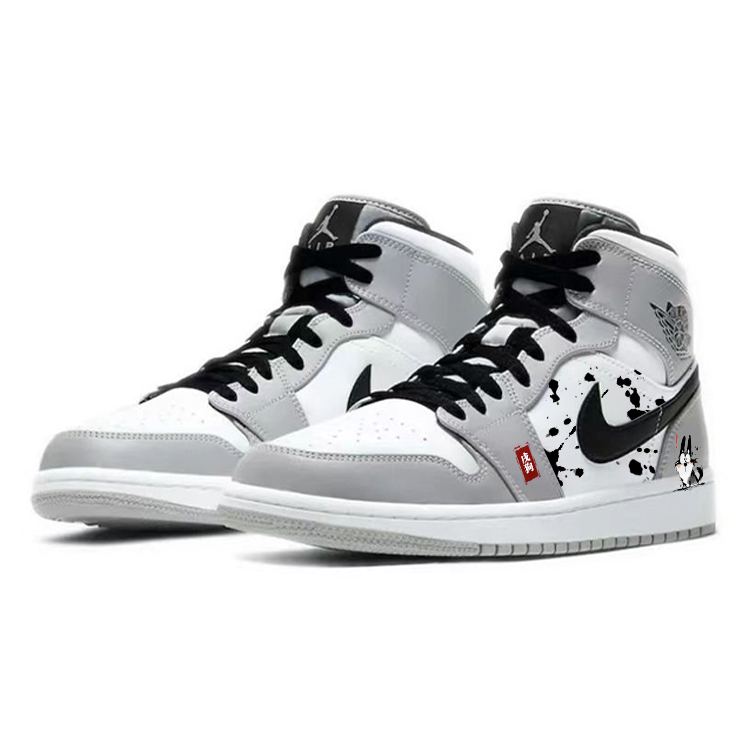 Jordan Air Jordan 1 Cushioning Slip Resistant Abrasion Resistant Mid top Vintage Basketball Shoes Men’s Smoke Gray