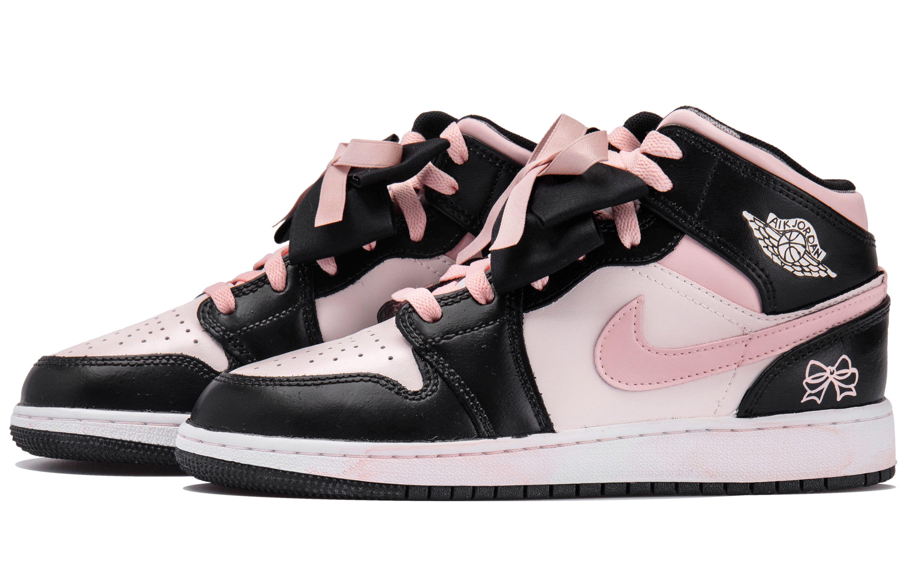 Jordan Air Jordan 1 Low top Vintage Basketball Shoes Women’s Black Pink