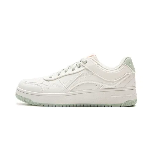 Li Ning Tianji Slip Resistant Cushioning Abrasion Resistant Lightweight Low top Skateboard Shoes Women's Ivory