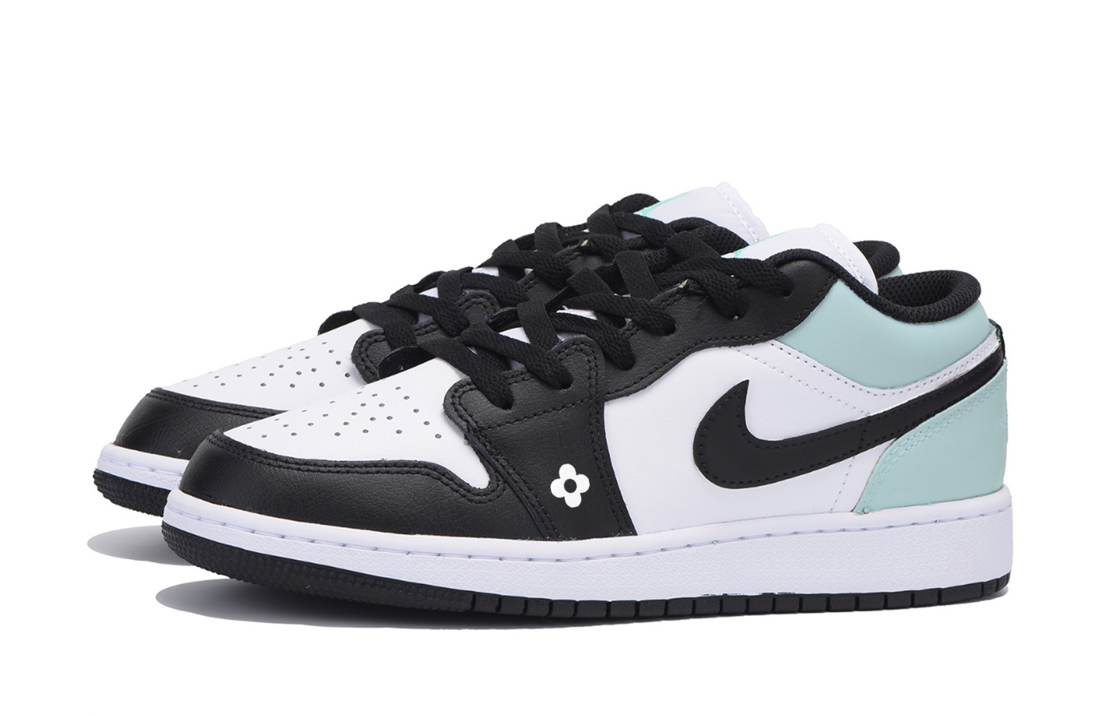 Jordan Air Jordan 1 Urban Chic Style Vintage Low top Vintage Basketball Shoes Men’s White Tiffany