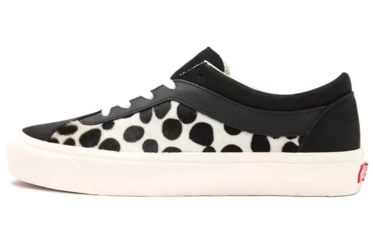 Vans Dalmatian Bold Ni Low Top Sneakers Black/White