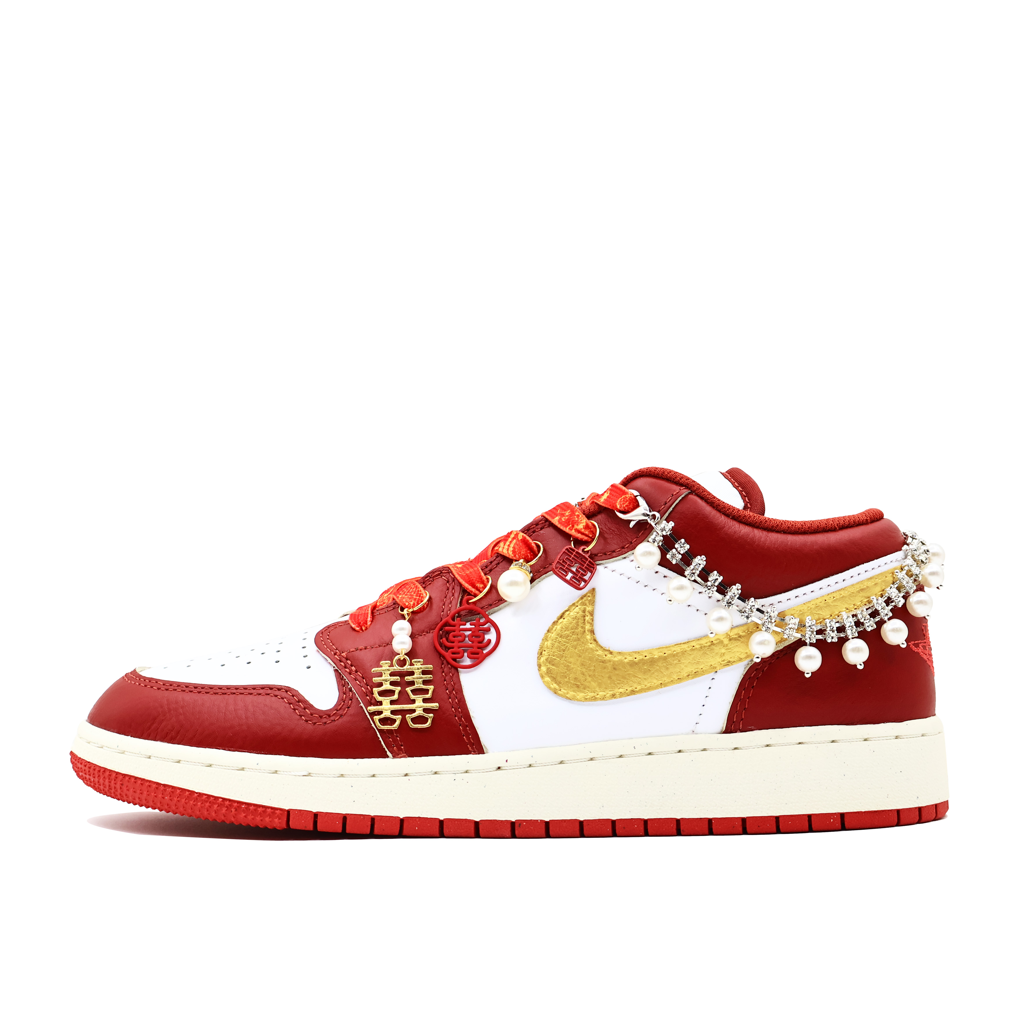 Jordan Air Jordan 1 Vintage Basketball Shoes Women’s Low Top Gold