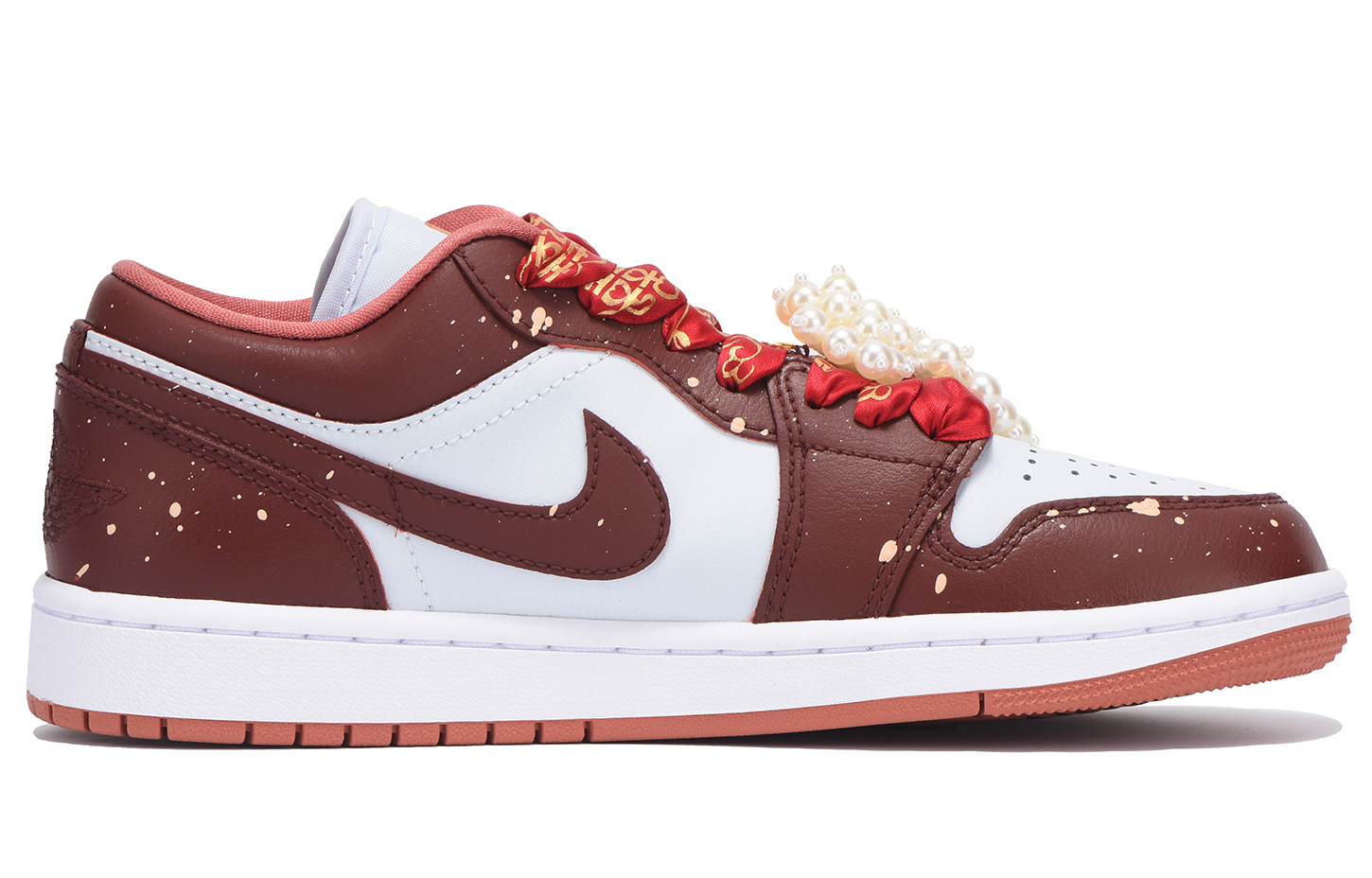 Jordan Air Jordan 1 Slip Resistant Abrasion Resistant Low top Vintage Basketball Shoes Women’s Red White