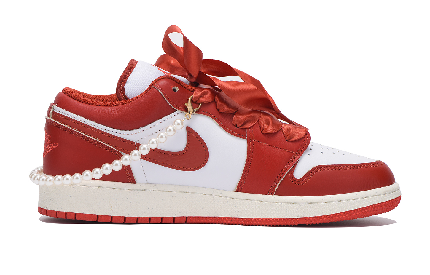 Jordan Air Jordan 1 Slip Resistant Abrasion Resistant Low top Vintage Basketball Shoes Men’s True Red
