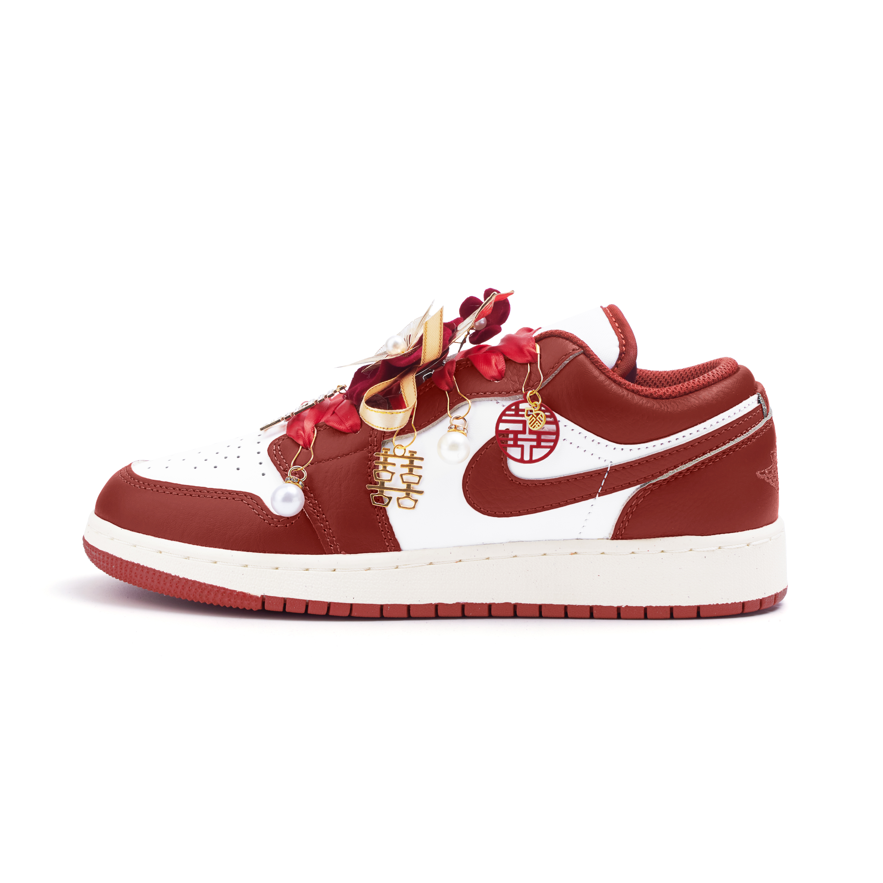 Jordan Air Jordan 1 Abrasion Resistant Slip Resistant Low top Vintage Basketball Shoes Women’s Red