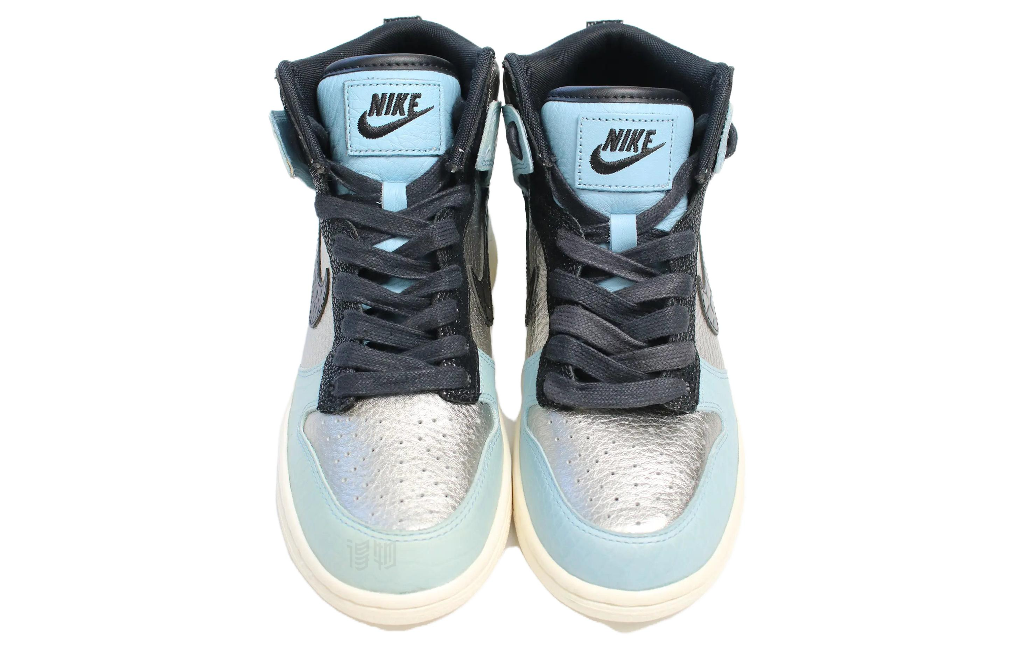 Женские кеды Nike Dunk High LX (сине-серебряные) — фото 4