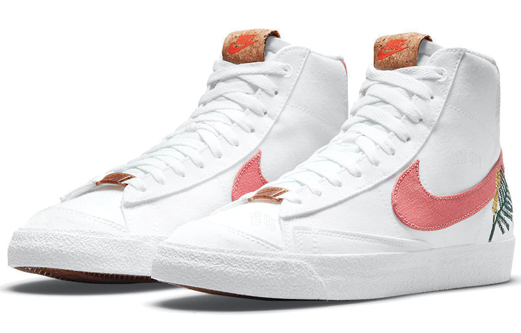 Женские кеды Nike Blazer 77 "Catechu" (белый / красный) — фото 3