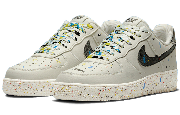 Кроссовки Nike Air Force 1 '07 LV8 (бежевый) — фото 3