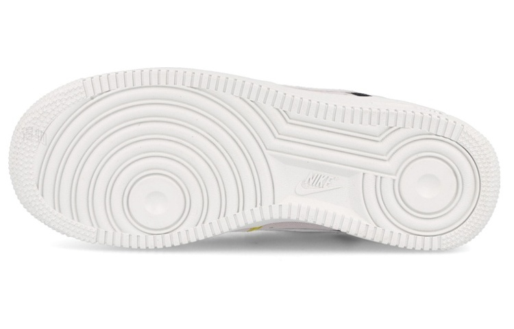 Женские кроссовки Nike Air Force 1 07 LX (розово-белые) — фото 6