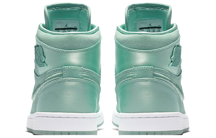 Женские кроссовки Jordan Air Jordan 1 Retro High Season Of Her Mint Foam (зеленые) — фото 5