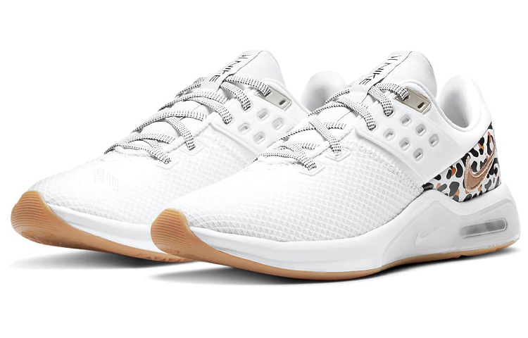 Женские кроссовки Nike Air Max Bella TR 4 Premium (белые) — фото 3