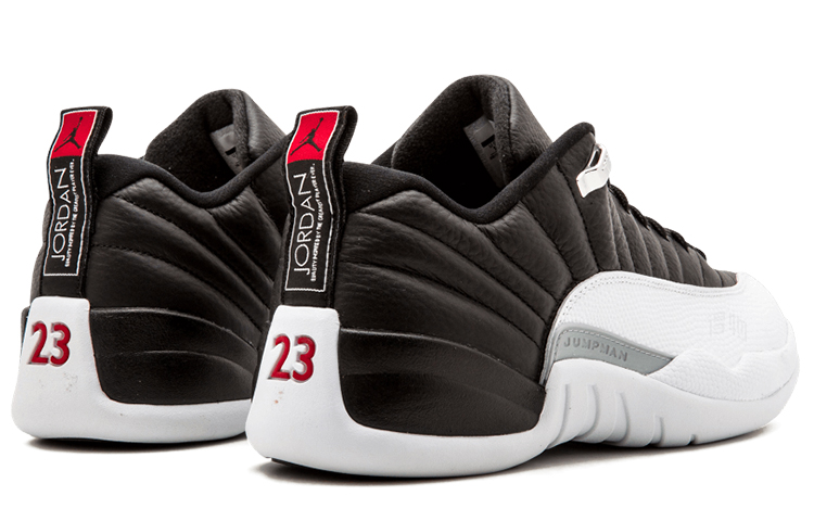 Мужские кроссовки Jordan Air Jordan 12 Retro Low Playoffs (черно-белые) — 黑/大学红/白/金属银 — фото 4