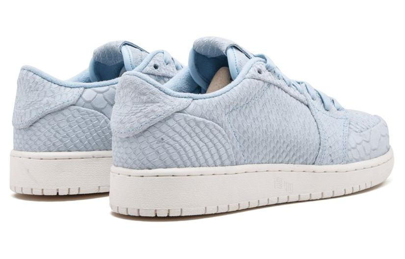 Женские кроссовки Jordan Air Jordan 1 Retro Low NS Ice Blue — фото 5