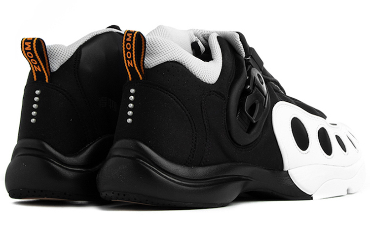 Мужские кроссовки Nike Air Zoom GP (черно-золотые) — фото 4