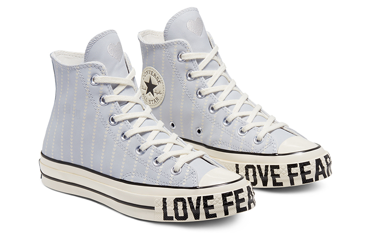 Женские кеды Converse 1970s Chuck 70 Love Fearlessly (светло-голубые) — фото 3