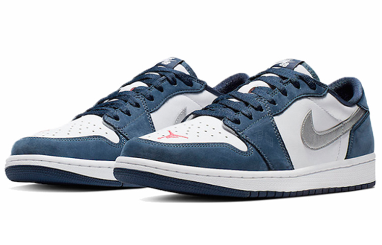 Мужские кроссовки Jordan Air Jordan 1 Sb Low (сине-белые) — Тёмно-синий / белый / чёрный / красный — фото 3