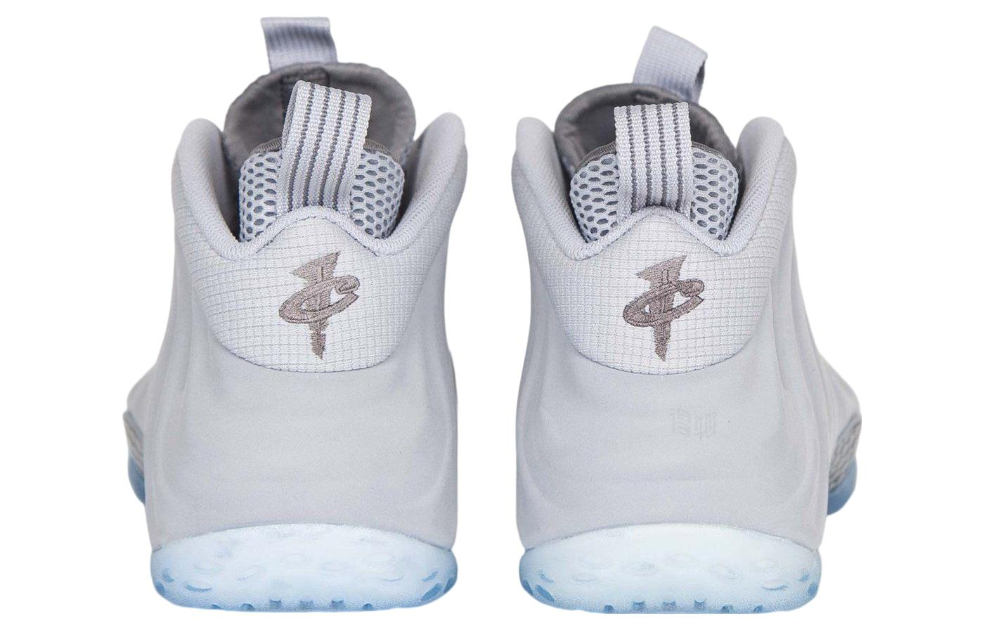 Мужские кроссовки Nike Foamposite One Wolf Grey Suede (серебряные) — 狼灰/白/狼灰/黑 — фото 4