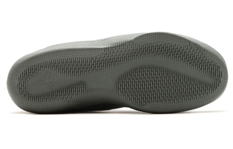 Мужские кроссовки Nike Kobe 11 Alt Tumbled "Grey" (серые) — фото 4