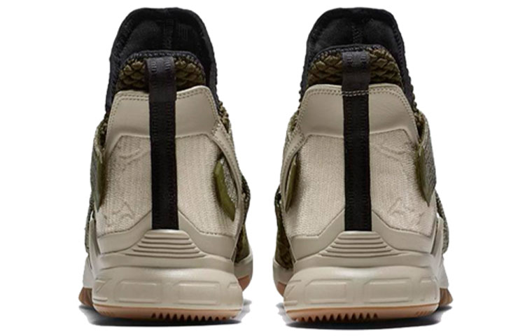 Мужские кроссовки Nike zoom soldier 12 LeBron EP (хаки с белым) — Хаки / белый — фото 4