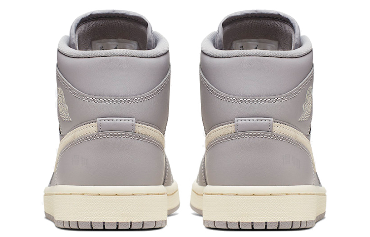 Женские кроссовки Jordan Air Jordan 1 Mid (светло-фиолетовыйсерый / бежевый) — фото 4