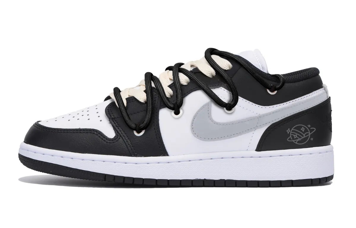 Jordan Air Jordan 1 Abrasion Resistant Slip Resistant Low top Vintage Basketball Shoes Men's Black White Gray