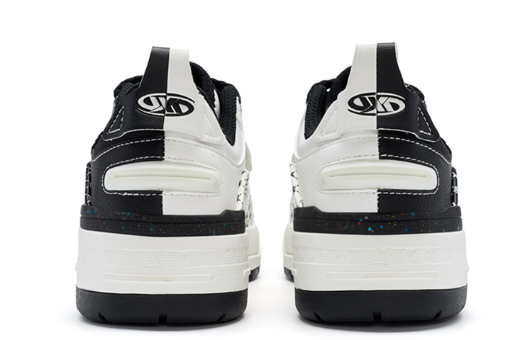 XTEP Basketball Shoes Women’s Low Top Black/Sail White