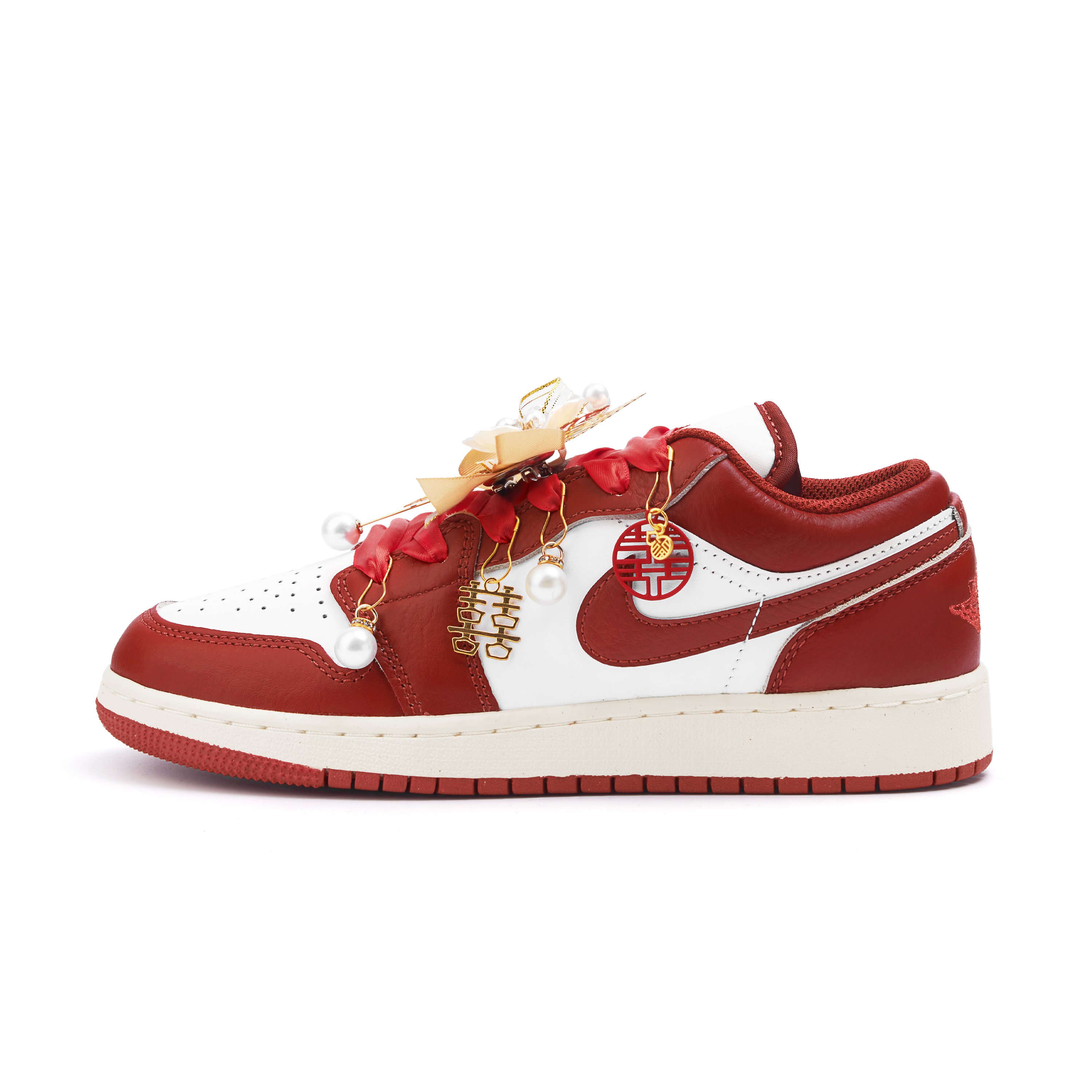 Jordan Air Jordan 1 Abrasion Resistant Slip Resistant Low top Vintage Basketball Shoes Women’s Red