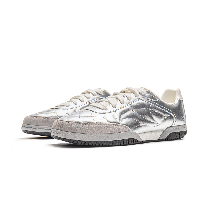 Li Ning Cushioning Slip Resistant Abrasion Resistant Low top Table Tennis Shoes Unisex Silver