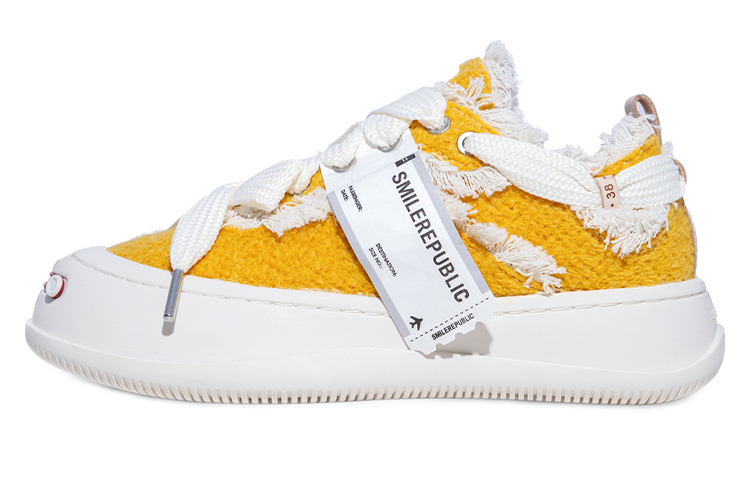 SMILEREPUBLIC Slip Resistant Abrasion Resistant Low top Canvas Shoes Unisex Yellow