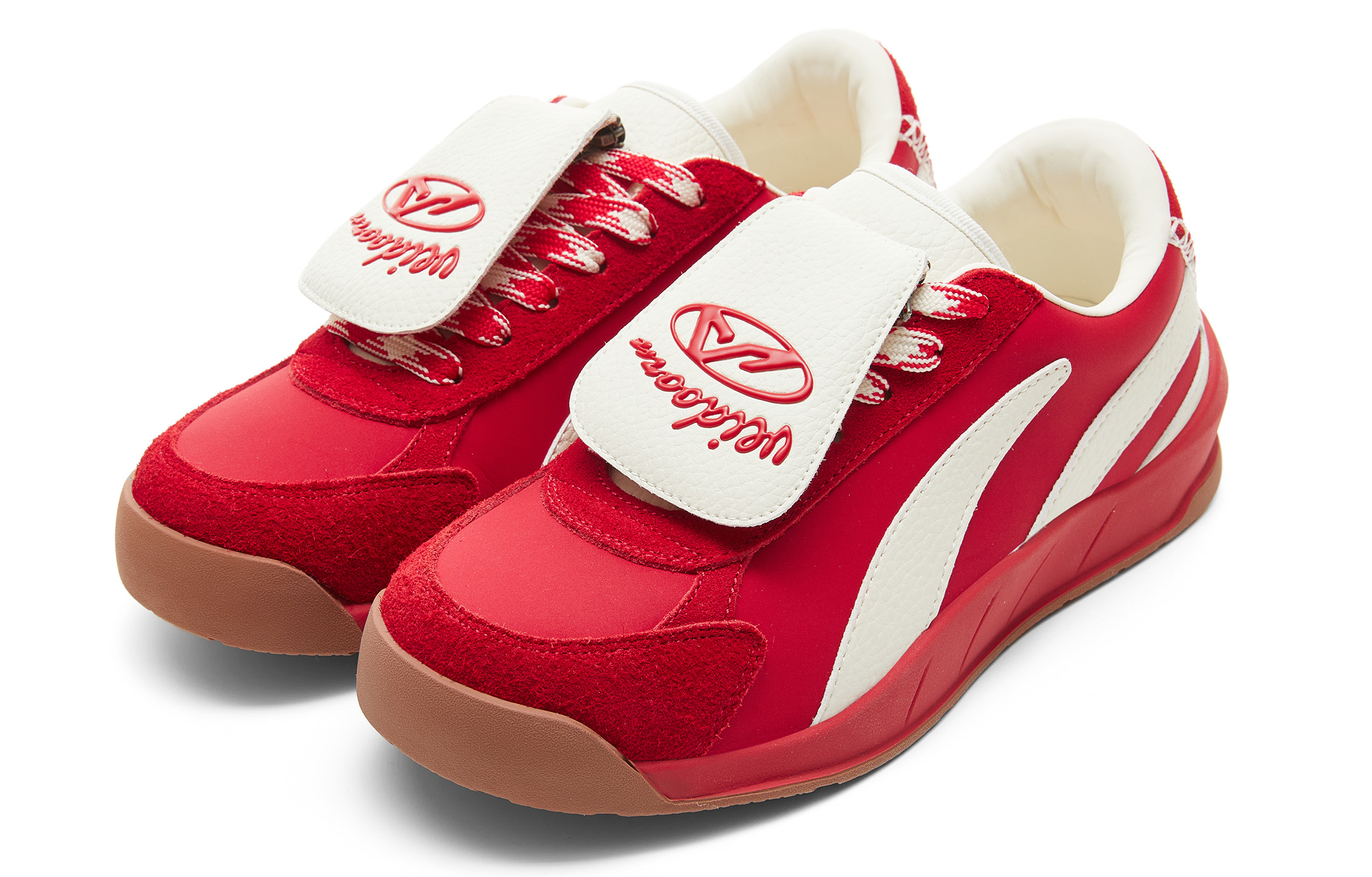 VEIDOORN Slip Resistant Abrasion Resistant Low top Casual Shoes Unisex Red