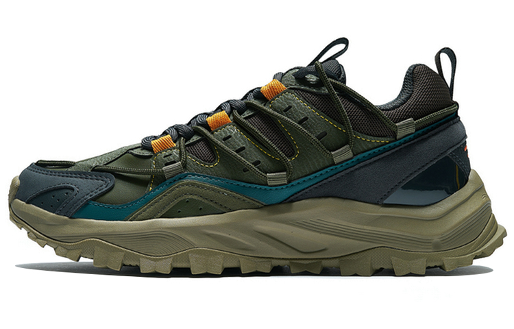 XTEP Mountaineering & Hiking Shoes Men’s Low Top Green