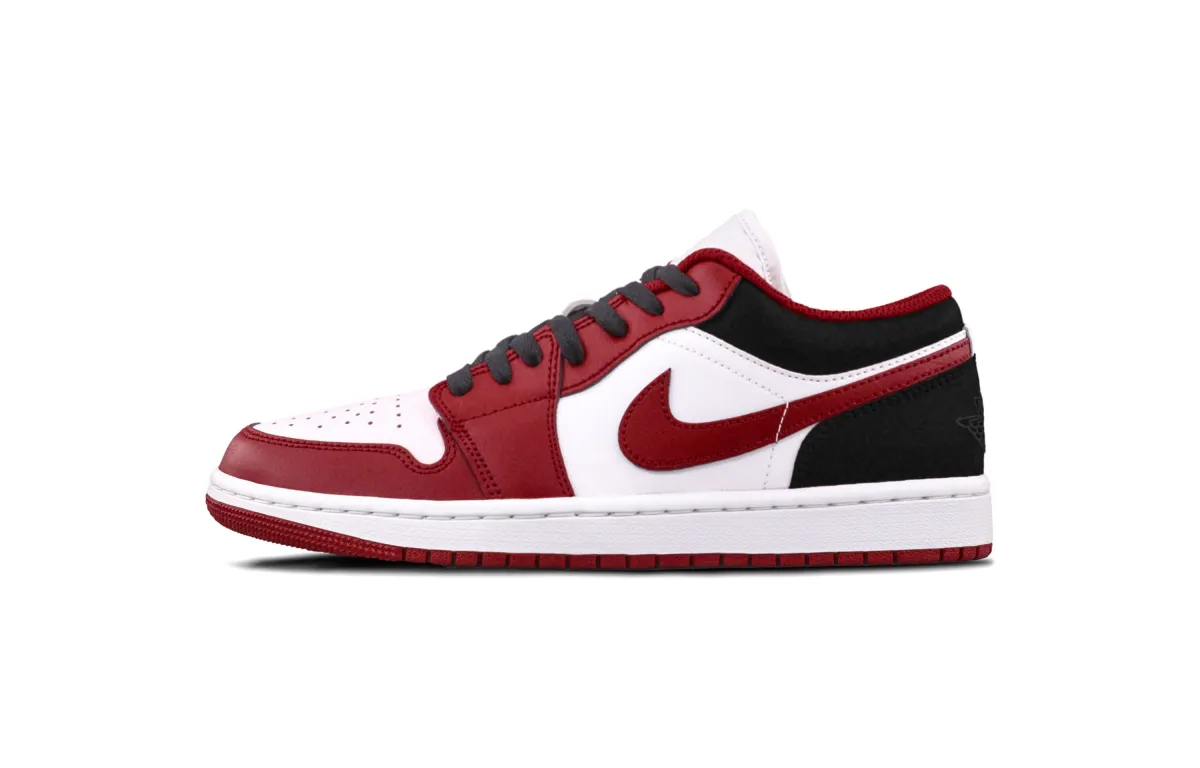 Jordan Air Jordan 1 Bred Toe Cushioning, Wear Resistant Low top Vintage Basketball Shoes Unisex Red Black