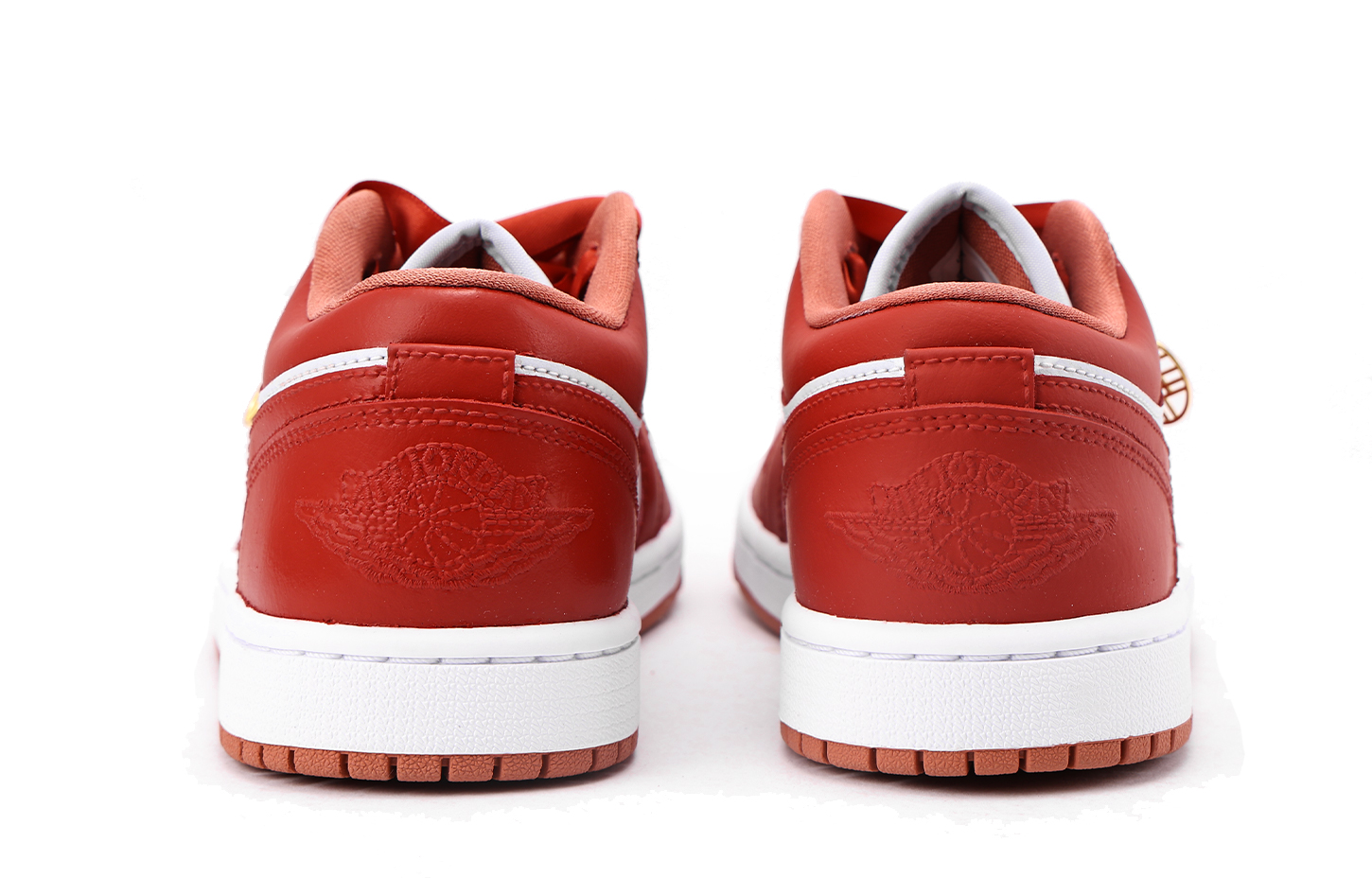 Jordan Air Jordan 1 Slip Resistant Coverage Low top Vintage Basketball Shoes Women’s Red White