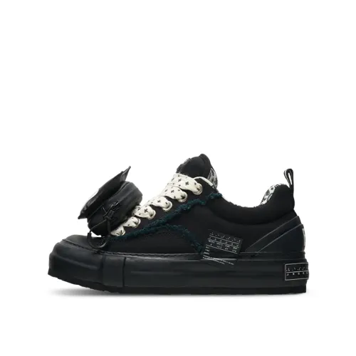 VESSEL Low top Canvas Shoes Unisex Black
