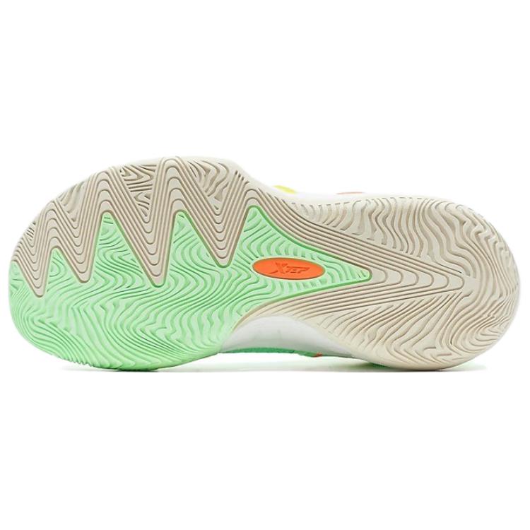 XTEP Abrasion Resistant Cushioning Low top XTEP ACE Technology Basketball Shoes Men’s Elf Green