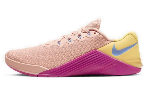 Nike Metcon 5 Washed Coral Women's
