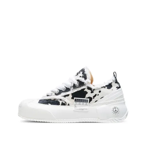 XVESSEL G.O.P. 2.0 Marshmallow Lows Cow Print Marshmallow Cow Print Low-top Canvas Shoes Unisex Black and White
