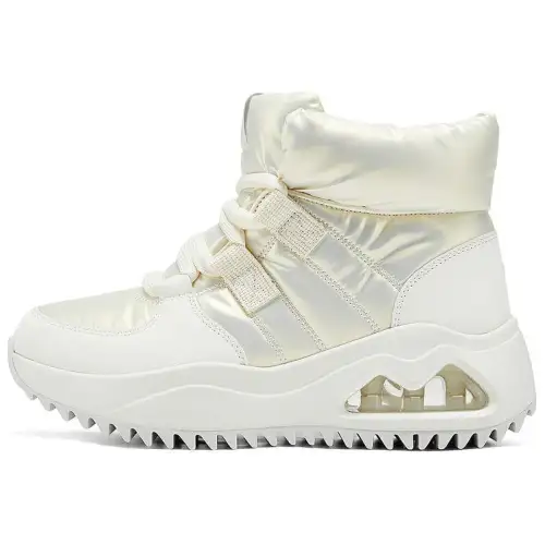 Skechers Uno Peaks Thermal Abrasion Resistant Short Snow Boots Women's White