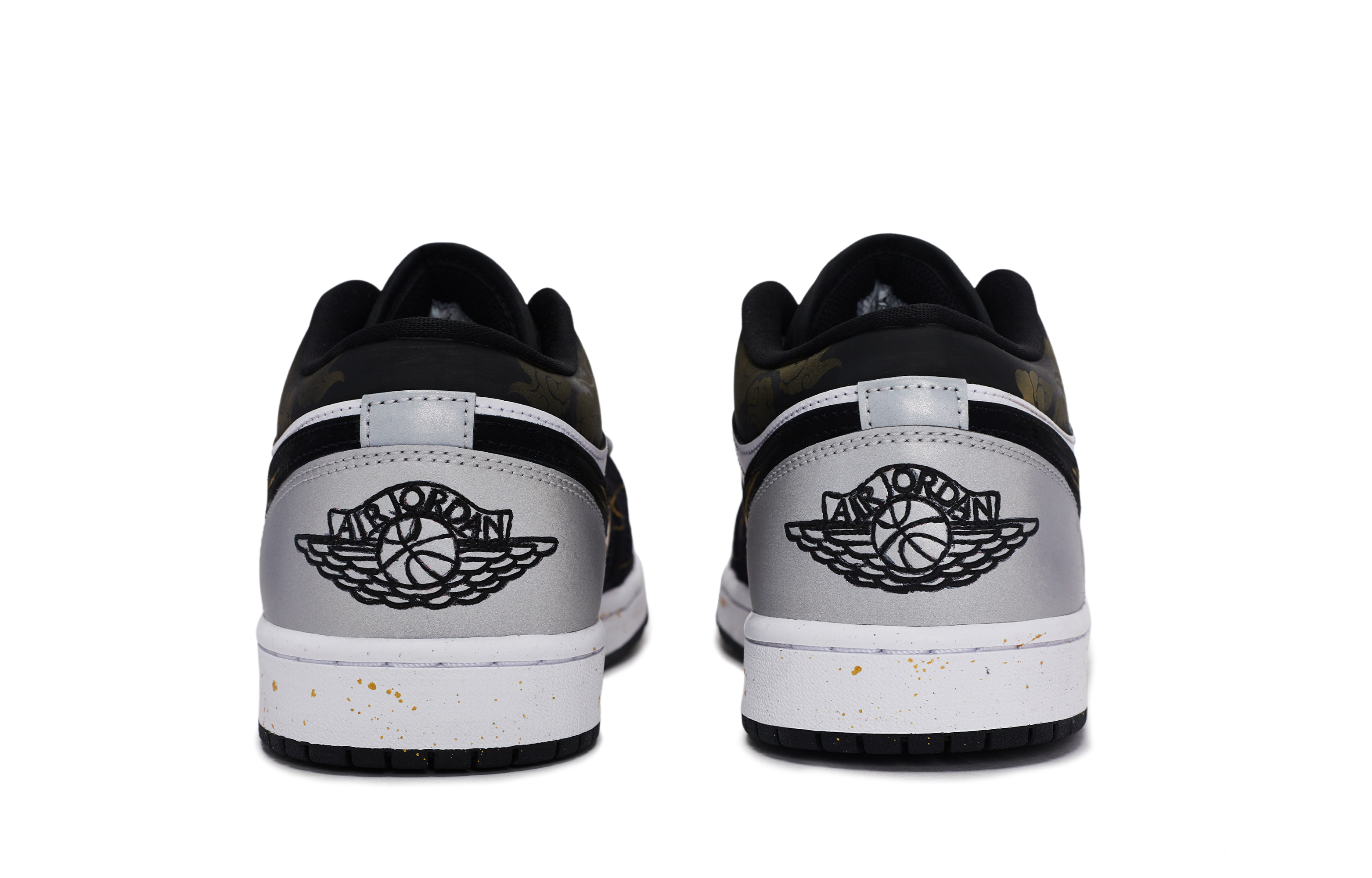 Jordan Air Jordan 1 Vintage Basketball Shoes Men’s Low Top Black/White/Silver/Yellow