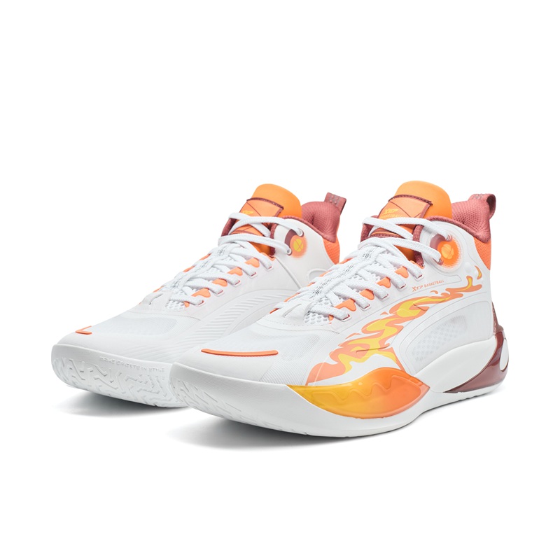 XTEP Abrasion Resistant Slip Resistant Low top Basketball Shoes Men’s White Orange