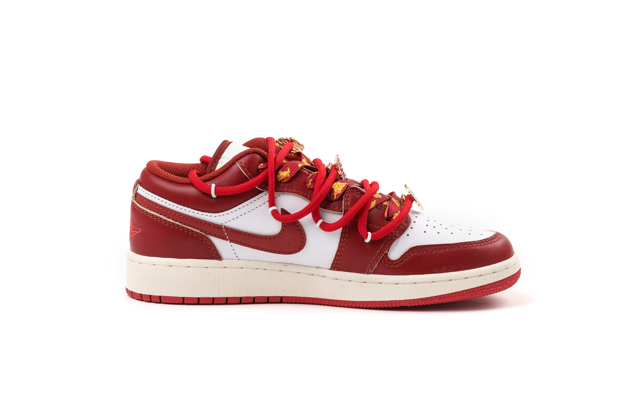 Jordan Air Jordan 1 Cushioning Slip Resistant Abrasion Resistant Low top Vintage Basketball Shoes Women’s Red