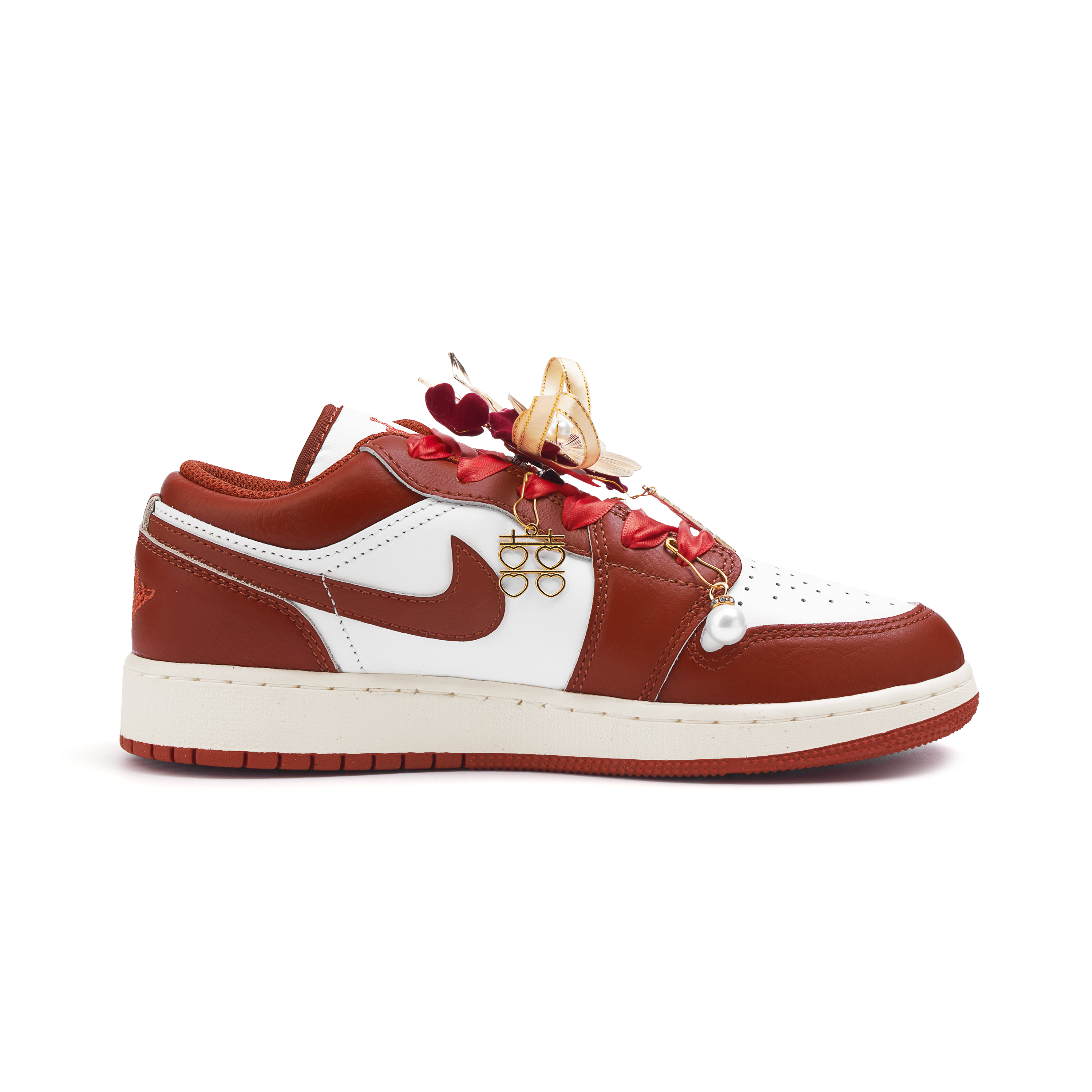 Jordan Air Jordan 1 Slip Resistant Abrasion Resistant Low top Vintage Basketball Shoes Women’s Red