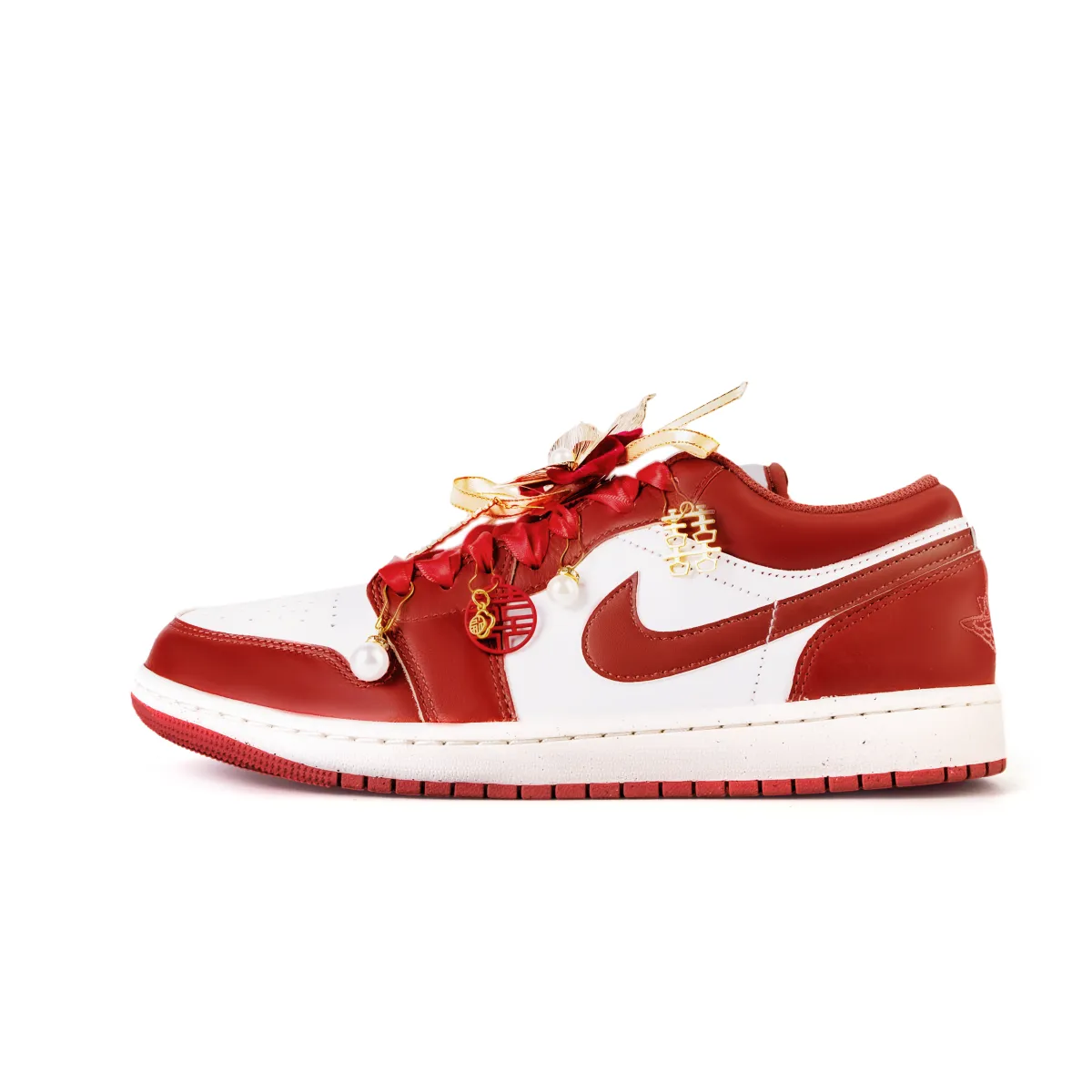 Jordan Air Jordan 1 Love At First Sight Anti Slip Wear Resistant Low Top Vintage Basketball Shoes Men's White Red